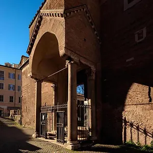 https://appartamento-al-colosseo.it-romehotels.com